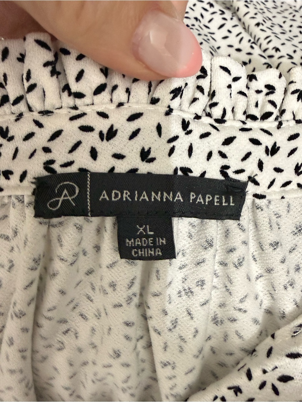 Adrianna Papell short sleeve shirt with neck tie size XL - Picture 6 of 8